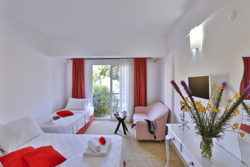 ألاتشاتي Kiraz Butik Hotel الغرفة الصورة